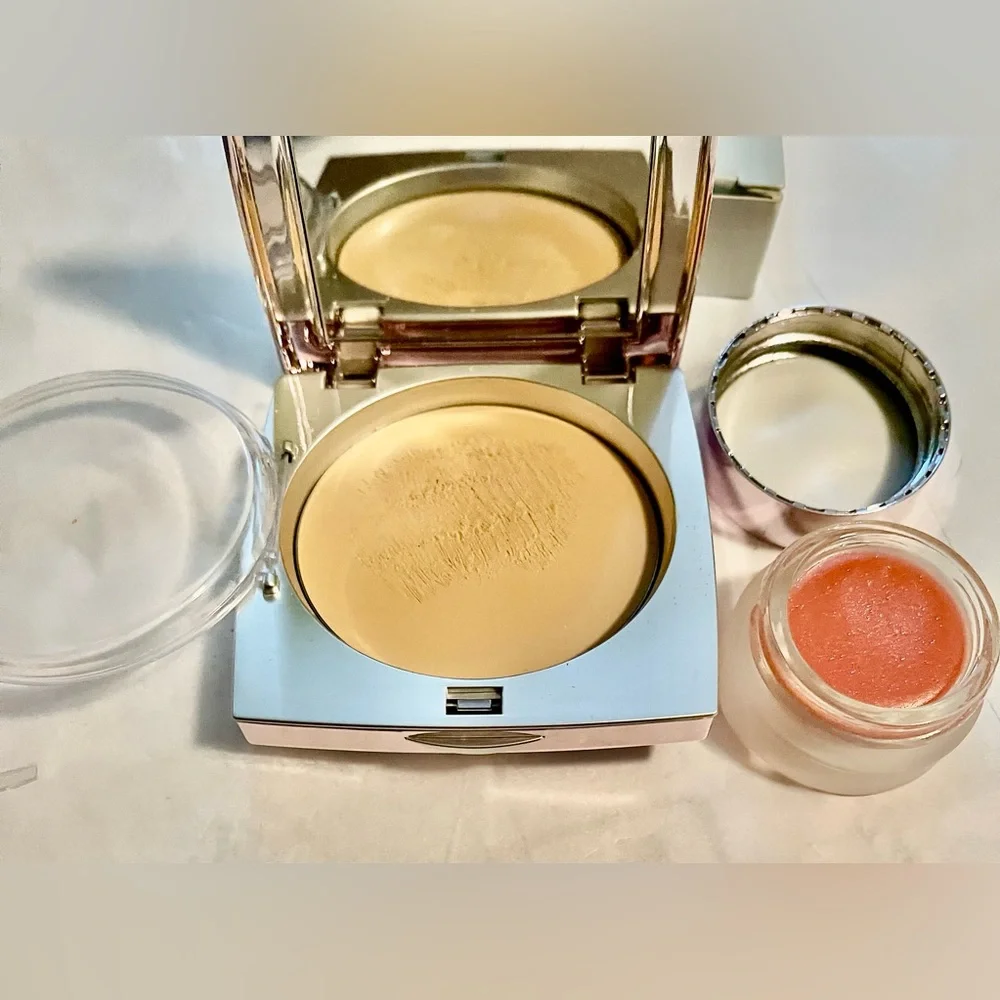 Luxury Fair Cream Compact and Lip Balm Lisa Lou Set Dalton